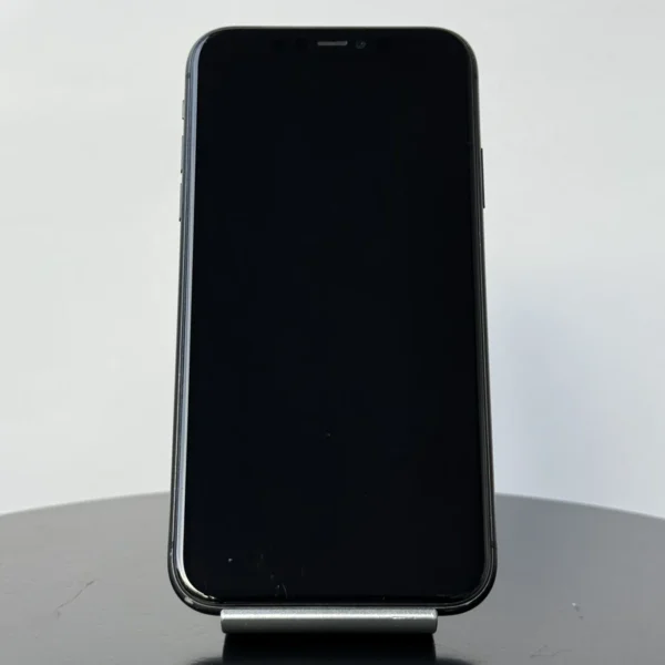iPhone 11 64 GB negro exhibición MersaTechnology